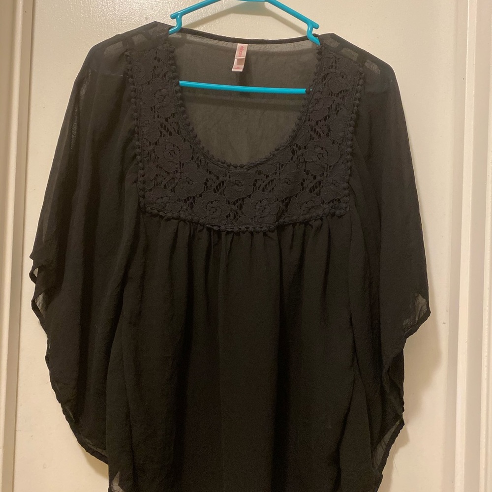 Black shear blouse